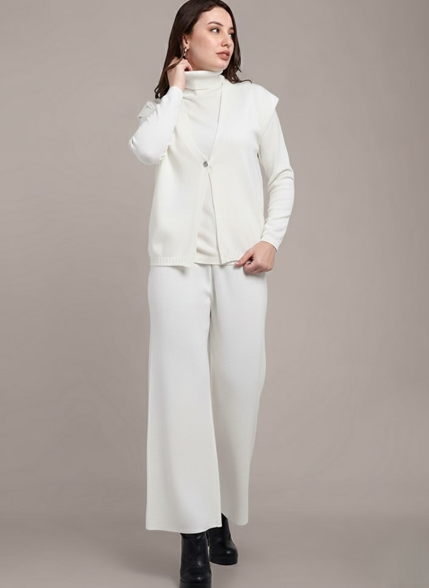 White Knitted Three-Piece Set